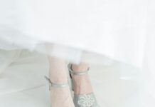 Sandales pour pieds larges : lesquelles évitent vraiment de scier le pied Sandales pour pieds larges : lesquelles évitent vraiment de scier le pied